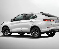 Fastback usado 3 campanhas de reparo gratuito da Stellantis que você deve checar pelo chassi antes de comprar
