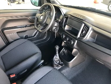 Interior Strada Endurance - Divulgação
