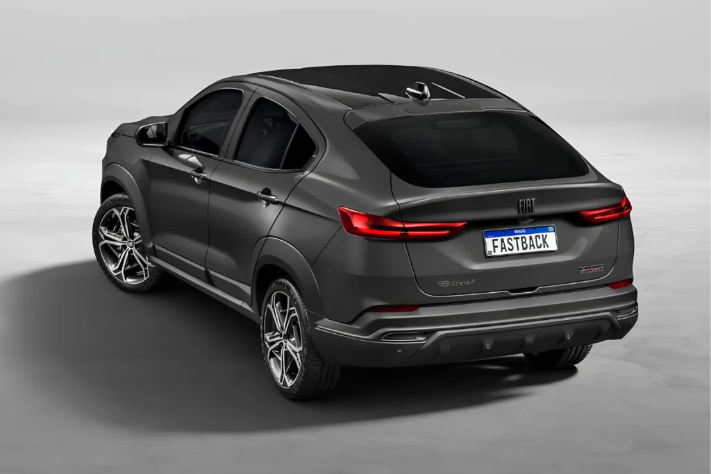 Opinião sincera dos donos do Fiat Fastback traseira