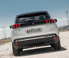 Dono de Peugeot 3008 relata custo anual de manutenção próximo a 10% do valor do carro