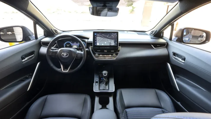 corolla cross hybrid usado interior perde valor fipe